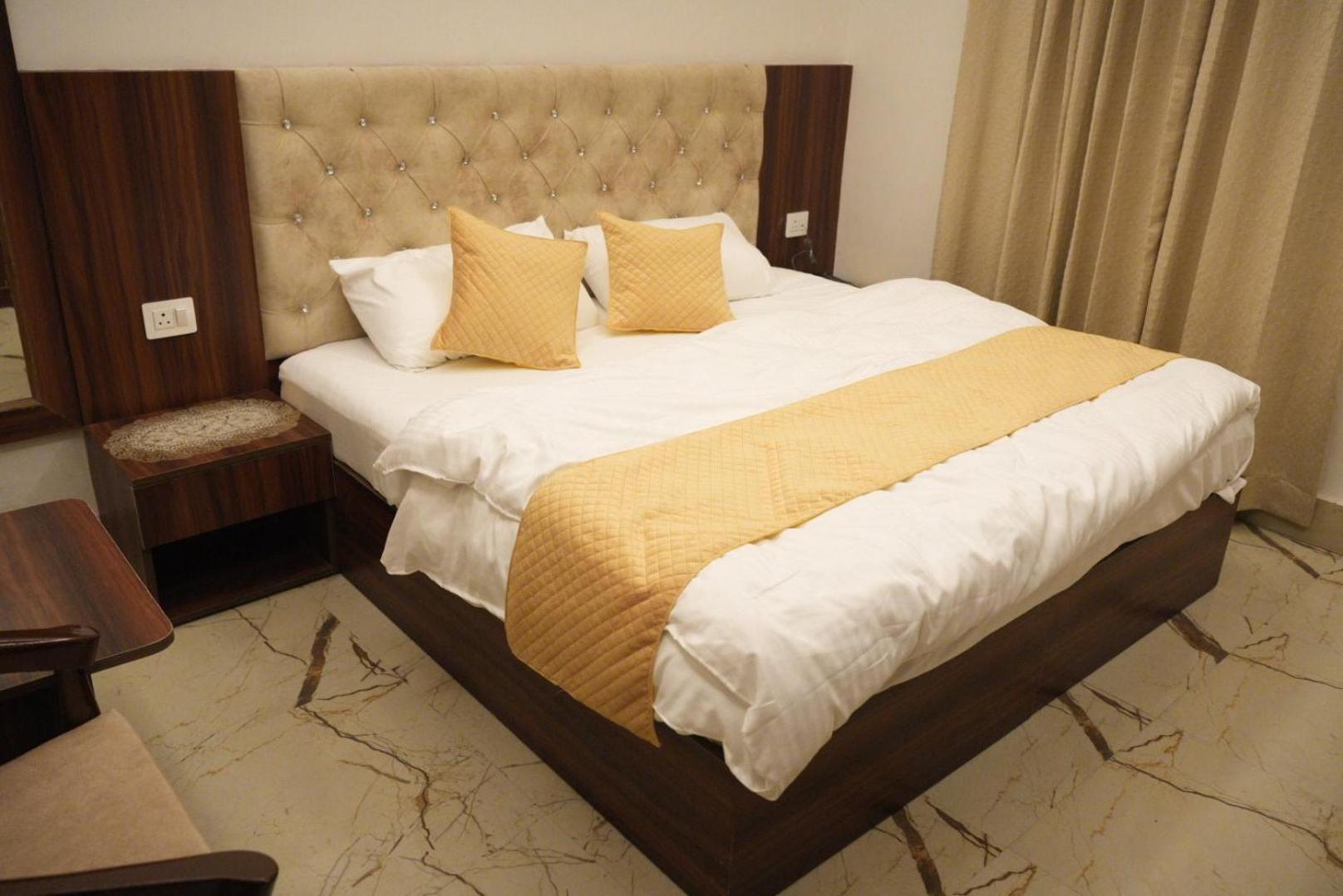 Hotel Harry Rishīkesh 외부 사진